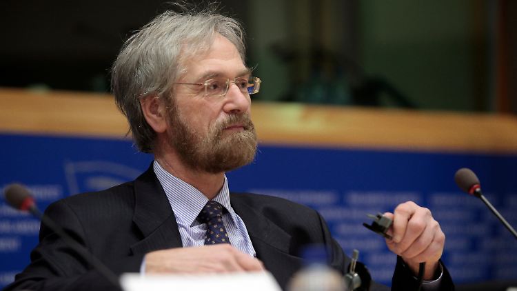 EZB-Chefvolkswirt Peter Praet rechnet bald mit negativen Zinsen in der Eurozone.