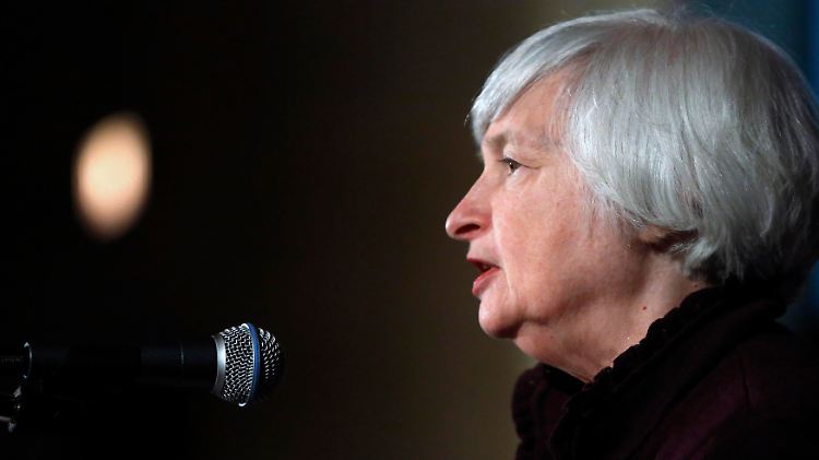 2014-05-15T223639Z_1446569353_GM1EA5G0IAI01_RTRMADP_3_USA-FED-YELLEN.JPG5059596661487482357.jpg
