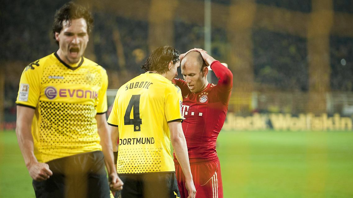 Jubel bei den Dortmundern, Fassungslosigkeit bei Robben.