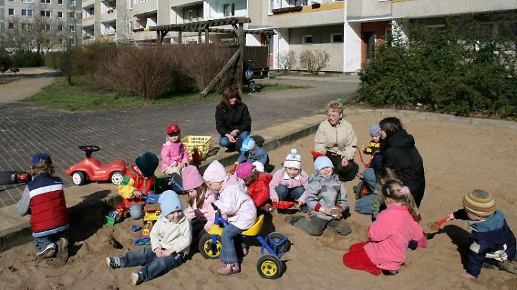 Spielplatz im brandenburgischen Schwedt. Foto: Patrick Pleul