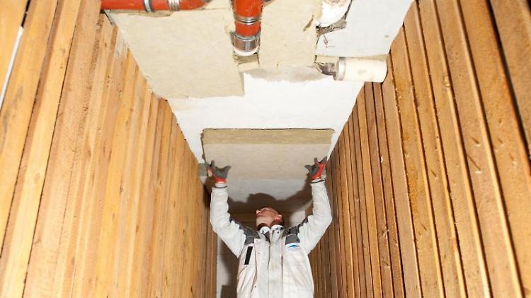 Meist wird die Kellerdecke von unten gedämmt.