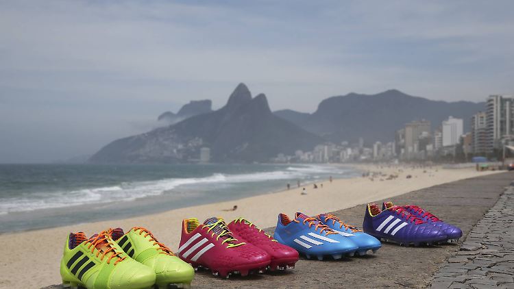 Im beliebten Adidas Schuh "Predator" wurden 14,5 Mikrogramm pro Quadratmeter der besonders gefährlichen PFC-Substanz PFOA nachgewiesen. Diese Substanz ist in Deutschland noch nicht reguliert.