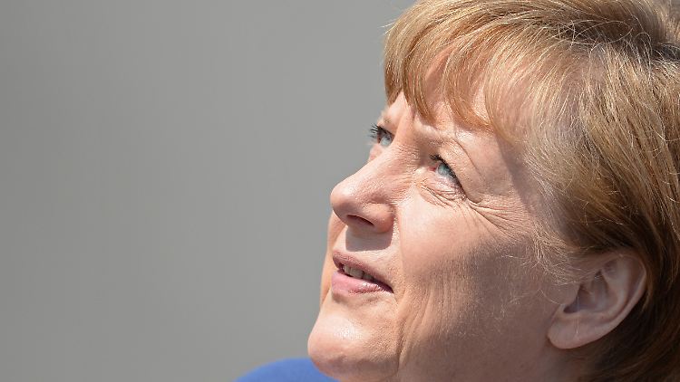 Wer wird Kommissionspräsident? Der Wähler hat abgestimmt, nun ist die Frage, wie Merkel und die anderen Regierungschefs auf das Ergebnis reagieren.