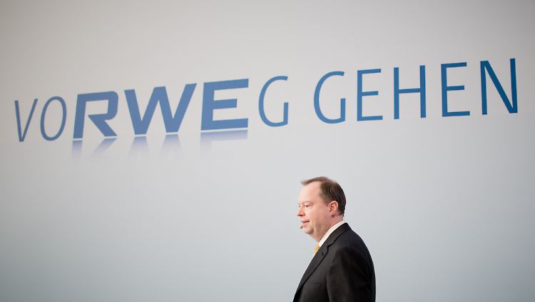 RWE-Chef Terium spricht Klartext. Er beruft sich auf einem Passus im Koalitionsvertrag, wonach es die Regierung angesichts vieler offener Fragen rund um die Atomenergie für sinnvoll halte, mit der Branche zu sprechen.