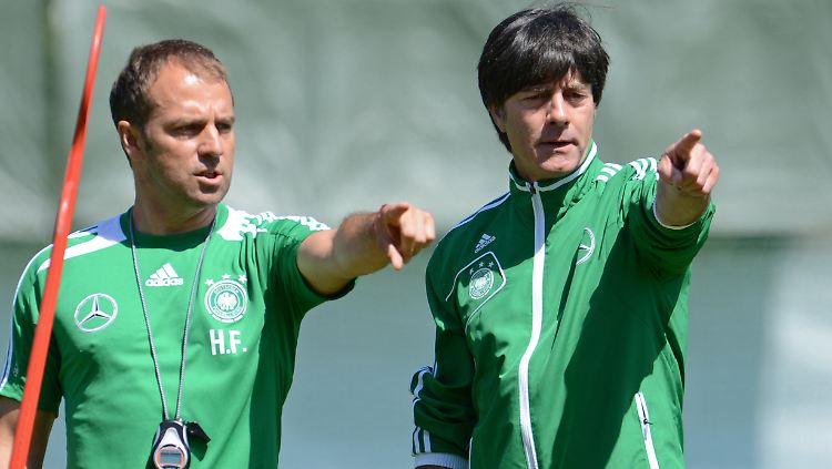 "Nun wollten wir einfach mal einen anderen Weg gehen": Bundestrainer Joachim Löw und Mitbestimmer Hansi Flick.