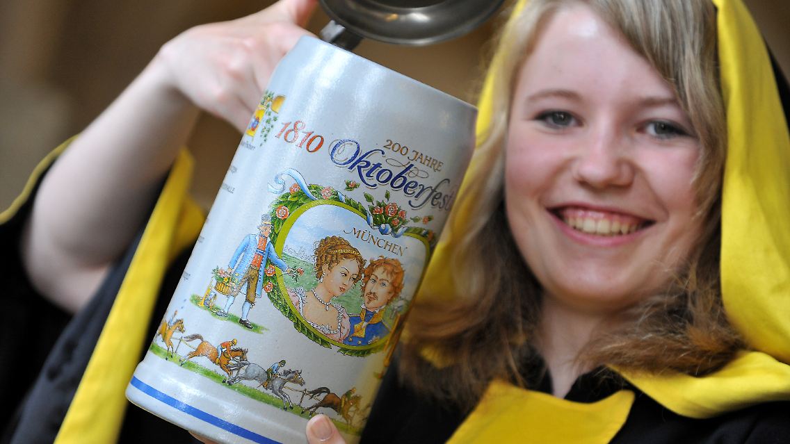 Offizieller Krug zur Jubiläumsfeier 200 Jahre Oktoberfest.