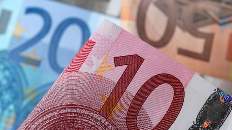 Starke Daten, ein Putsch in Thailand und eine unerwartete Entscheidung in der Türkei: Der Euro verliert an Höhe.