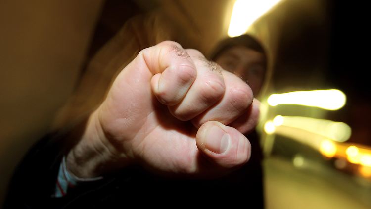 Jugendliche Straftäter werden nur selten rückfällig.