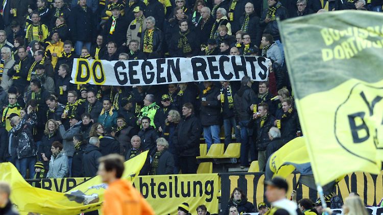 Borussia Dortmund distanziert sich klar von rechtem Gedankengut.