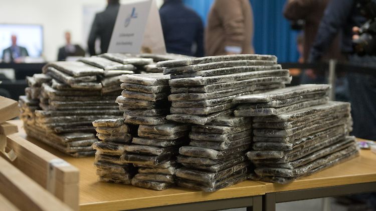 Das beschlagnahmte Rohopium hat einen geschätzten Wert von 5,7 Millionen Euro.
