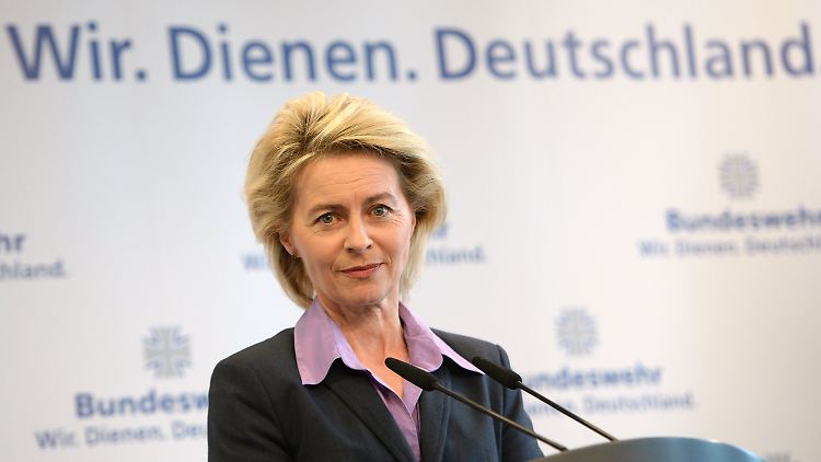 Verteidigungsministerin von der Leyen setzt ihre Ankündigungen um.