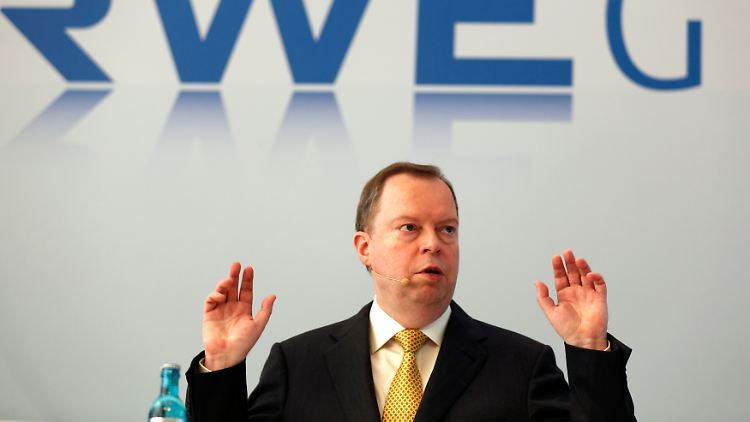 Kleine Lichtblicke: RWE-Chef Peter Terium rechnet mit einer Preisstabilisierung an der Strombörse