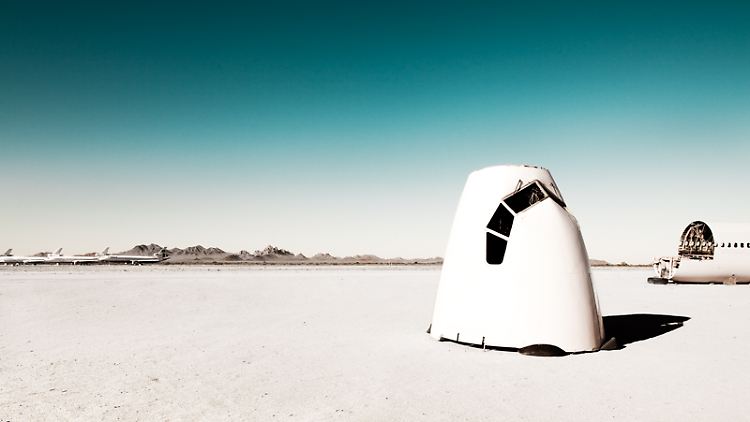 Die Schönheit der Vergänglichkeit: In der Kunstserie "Desert Birds" beschäftigt sich Fotograf Werner Bartsch mit der surrealen Ästhetik von Flugzeugfriedhöfen im Südwesten der USA.
