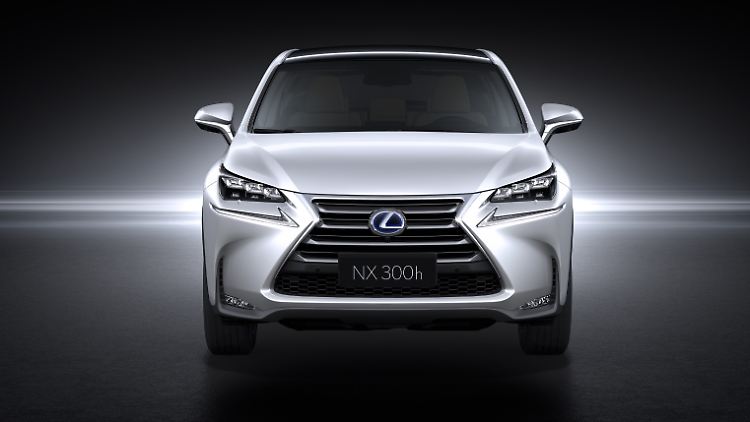 Frontpartie wie ein Star-Wars-Bösewicht: der neue Lexus NX.