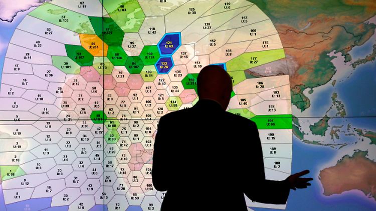 Der elektronische Datenaustausch fand zwischen der Maschine und dem Satelliten der Firma Inmarsat statt.