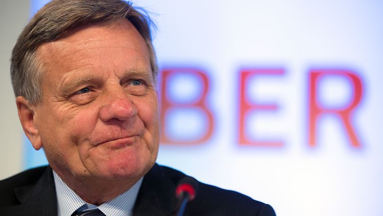 Die Grünen fordern die Ablösung von BER-Geschäftsführer Mehdorn.