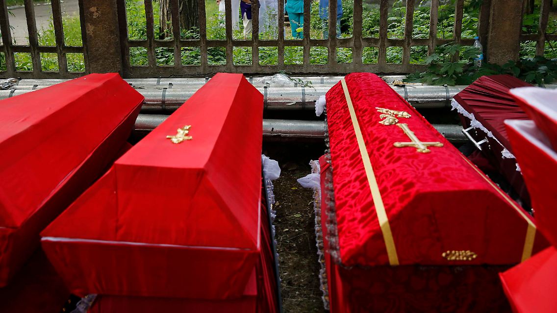 2014-05-29T185336Z_2068330112_GM1EA5U07XZ01_RTRMADP_3_UKRAINE-CRISIS.JPG4803828946764328396.jpg