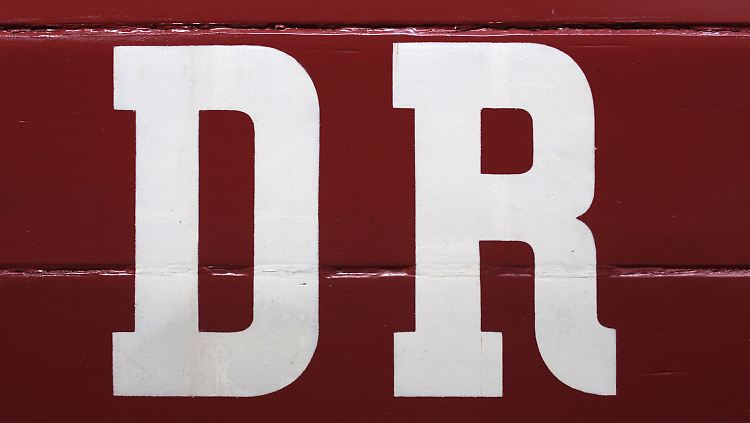 Die DDR-Reichsbahn ist nach der Wende im Deutschen-Bahn-Konzern aufgegangen.