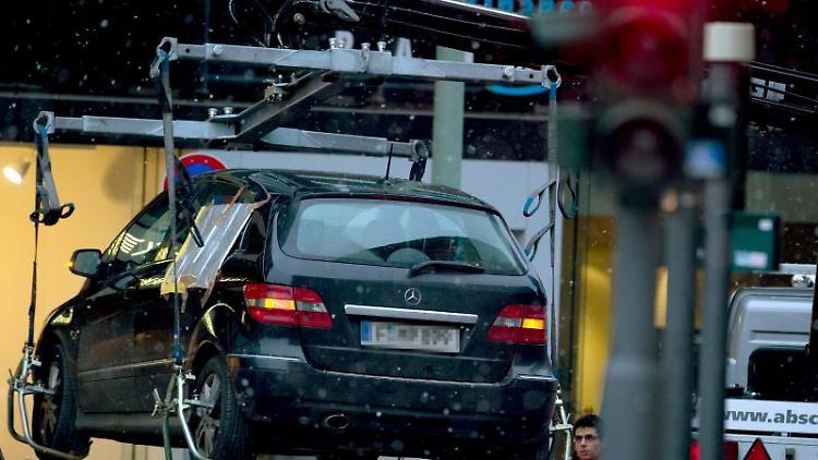 Wie kommt der Wagen nach einem Unfall zurück in die Heimat?