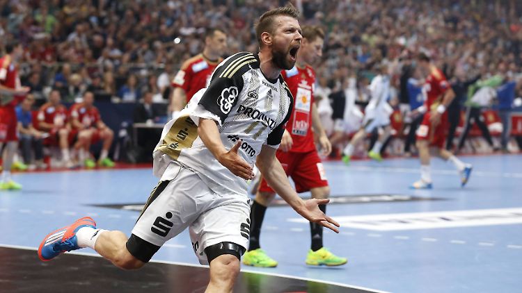 Christian Sprenger und seine Kieler sind nur noch einen Sieg vom Triumph in der Champions League entfernt.