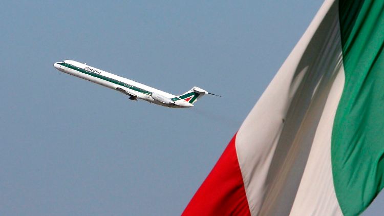 Die italienische Regierung versucht schon länger, Etihad von Alitalia zu überzeugen. 