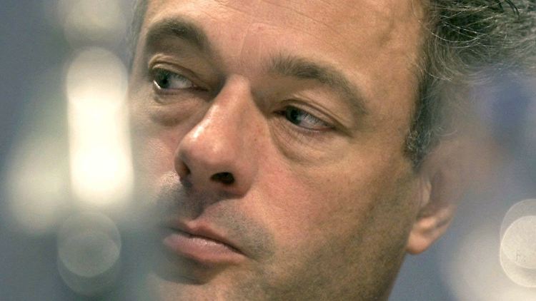 Der frühere Hamburger Innensenator Ronald Schill hatte schon während seiner Amtszeit für zahlreiche Skandale gesorgt.