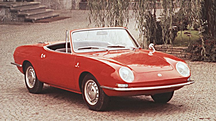 Der Fiat 850 Spider markierte 1965 einen Wendepunkt in der Firmengeschichte von Bertone.