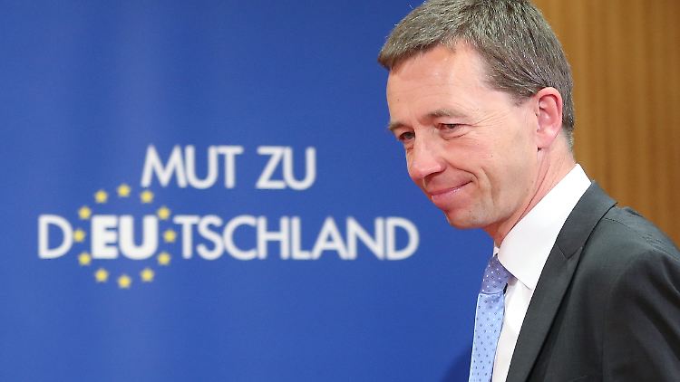 Die AfD von Bernd Lucke bekommt nach der Europawahl auch in der Forsa-Umfrage Rückenwind.