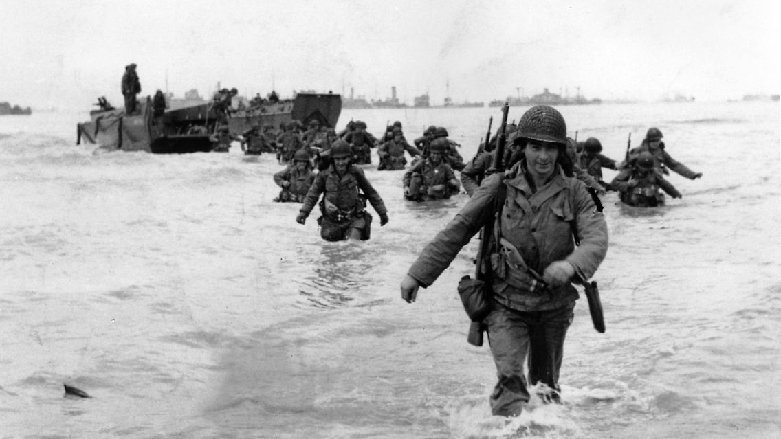 Viele Soldaten, die mit der ersten Angriffswelle - der Selbstmordwelle, wie sie die Soldaten nennen - die Strände erstürmen, haben kaum eine Chance.