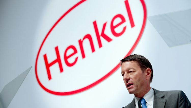 Pralle Kriegskasse: Henkel-Chef Kasper Rorsted kauft erneut zu.