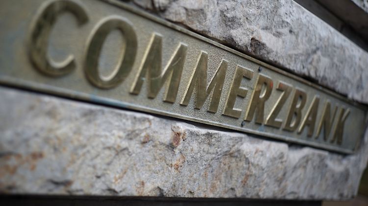 Fest gemauert in der Erden: Immer wieder erfassen Gerüchte über einen angeblich bevorstehenden Verkauf die zweitgrößte Bank Deutschlands.
