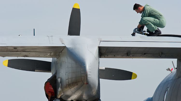 Flügel einer Antonow An-26.