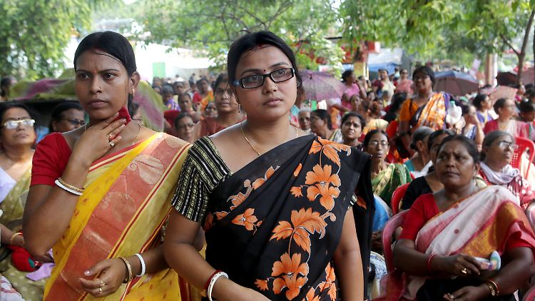 Die indische Gesellschaft wacht langsam auf: Demonstration in Kalkutta für die Rechte der Frauen.