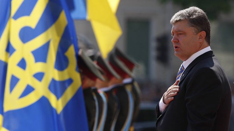 Poroschenko bei seiner Amsteinführungsfeier.