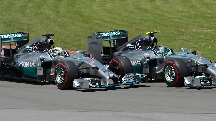 Solange der Motor hielt, fuhren die Mercedes-Piloten der Konkurrenz davon.