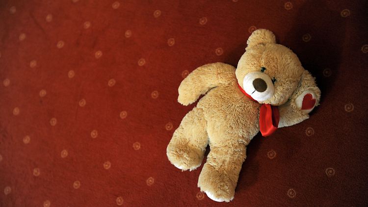 Fast 15.000 Fälle von sexuellem Missbrauch gegen Kinder wurden 2013 polizeilich gemeldet. 