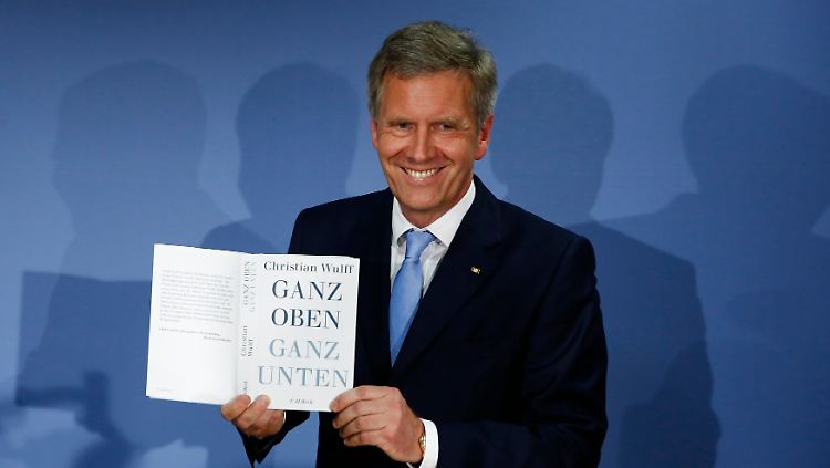 "Für mich persönlich ist dieser Tag ein Neuanfang", sagt Wulff.