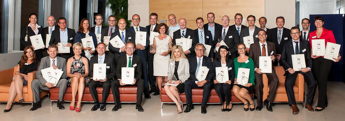 Die Sieger beim Service-Preis 2014 wurden feierlich in der Berliner Bertelsmann-Repräsentanz ausgezeichnet.