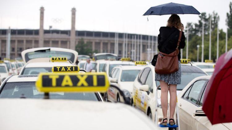 Das Taxigewerbe sieht in Uber unfaire Konkurrenz.