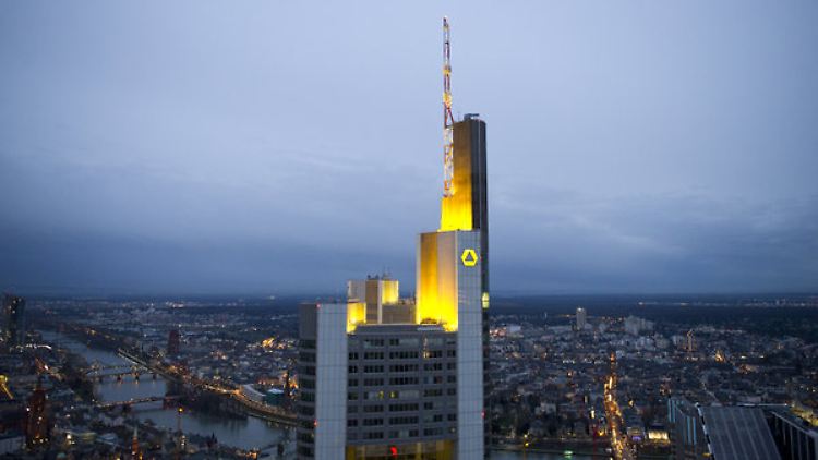 Die noch immer teilverstaatlichte Commerzbank kommt beim Abbau ihrer internen bad Bank voran.