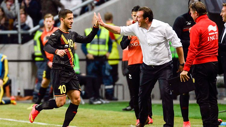 Belgiens Trainer Marc Wilmots mit seinem Superstar Eden Hazard.