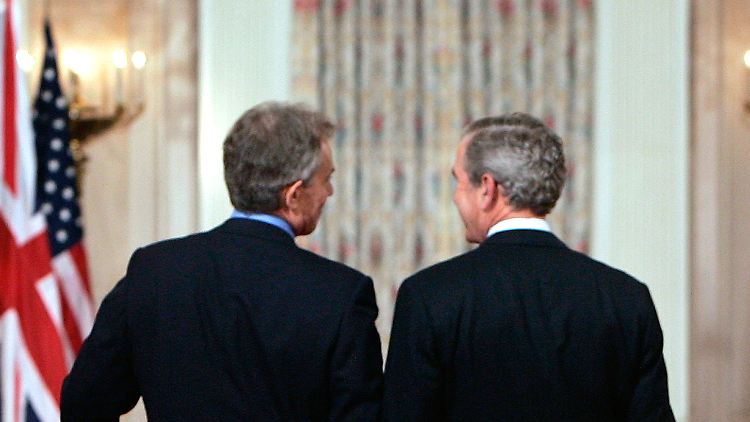 Zwei Männer mit einer Mission: Blair war Bushs treuester Verbündeter - sein "Pudel", wie Kritiker spotteten.