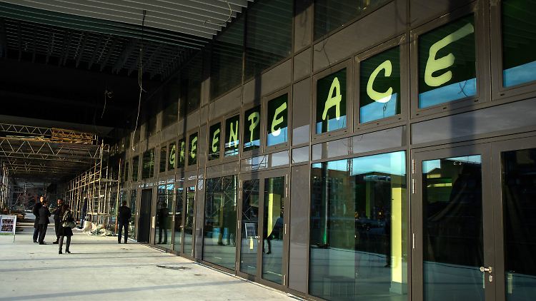 Die Deutschland-Filiale von Greenpeace in Hamburgs Hafencity. Wie viel deutsches Spendengeld verzockt wurde, ist unbekannt.