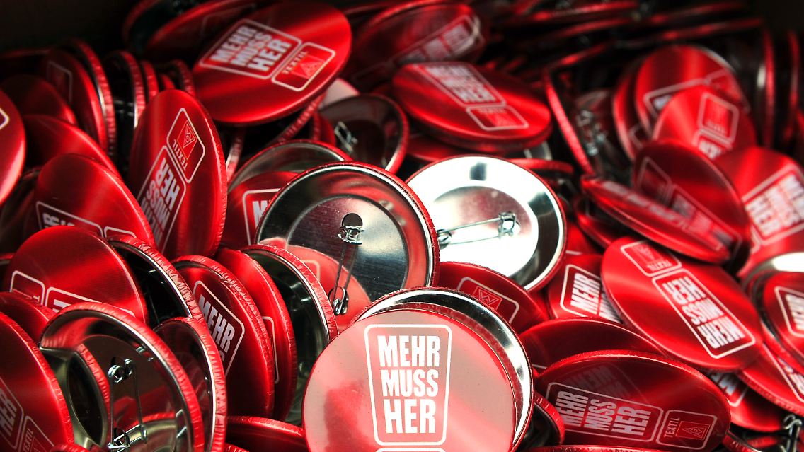 IG Metall_Mehr muss her_Geld.jpg