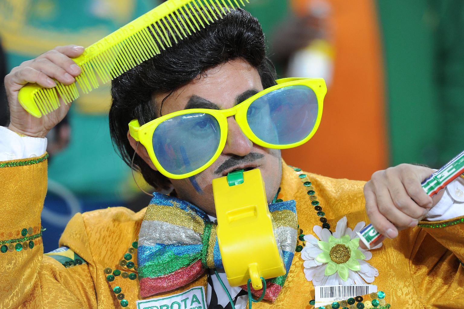 Bei der Fußball-Weltmeisterschaft in Brasilien geht es nur um Sport? Denkste! 