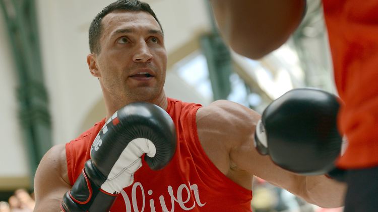 Klitschkos Bilanz steht bei 62 Siegen, davon 52 vorzeitig, und nur drei Niederlagen.