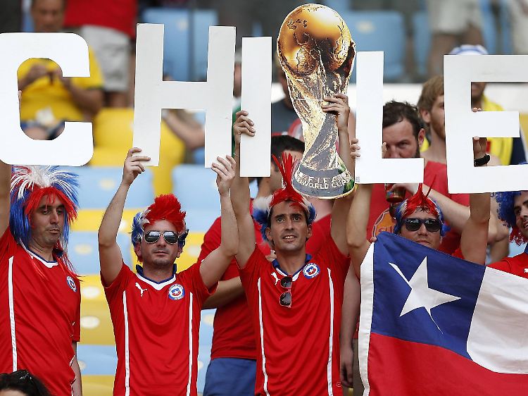 Die Chile-Fans mit Eintrittskarte durften sich über einen historischen Triumph ihrer Mannschaft freuen.