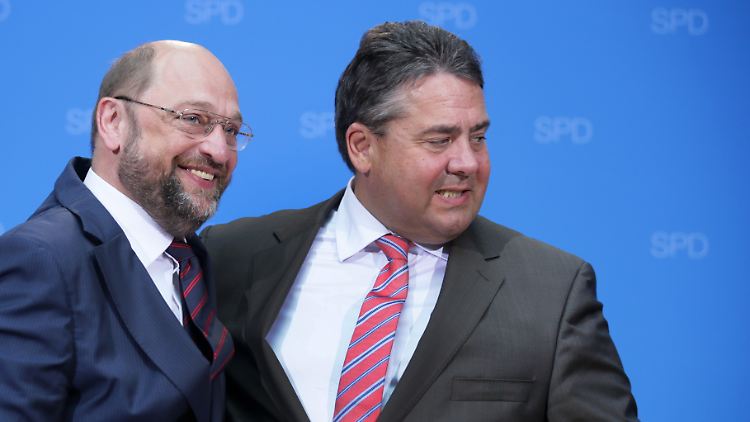Am Wahlabend schmiedeten Martin Schulz und Sigmar Gabriel noch große Pläne. Nun werden sie begraben.