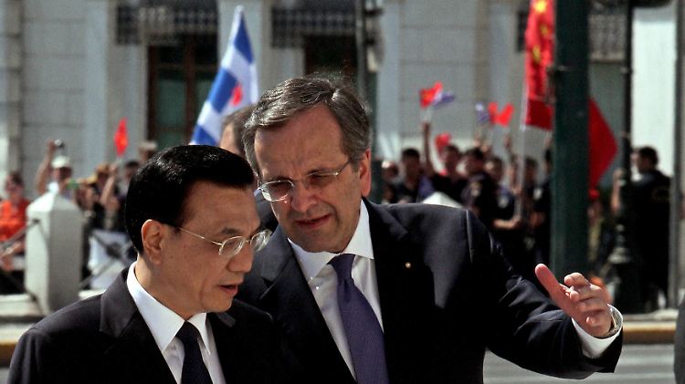 Männergespräche: der griechische Premier Antonis Samaras (r) mit seinem chinesischen Kollegen Li Keqiang.