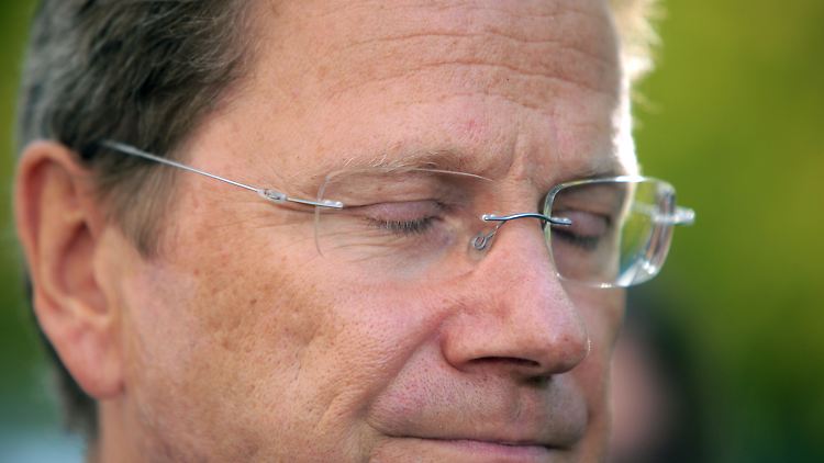 Die Nachricht ist nicht nur für Westerwelle selbst ein Schlag.
